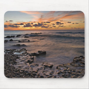 Karibisches Meer, Kaimaninseln. Brechende Wellen 2 Mousepad