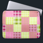 Karierte inspirierte Elektronik-Tasche Madras Laptopschutzhülle<br><div class="desc">Eine Elektroniktasche,  die ein kariertes Patchwork Madras kennzeichnet,  inspirierte Entwurf.</div>