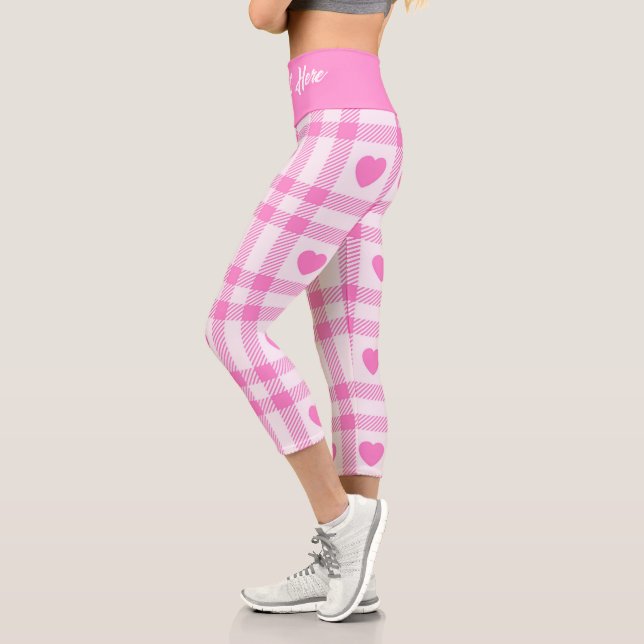 Karierte moderne rosa Herzenskollektion Capri Leggings (Links)