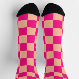 Karierte Quadrate Pfirsich heißes Rosa geometrisch Socken