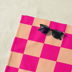 Karierte Quadrate Pfirsich heißes Rosa geometrisch Strandtuch