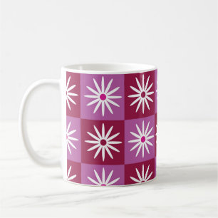 Karierte weiße Gänseblümchen auf rosa-roten Schach Kaffeetasse