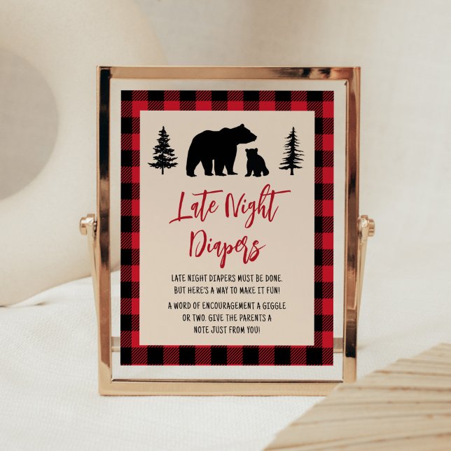 Karierter Bärenkub Lumberjack Spätabenteuer Poster (Bear Cub Plaid Lumberjack Baby Shower Late Night Diapers Sign)