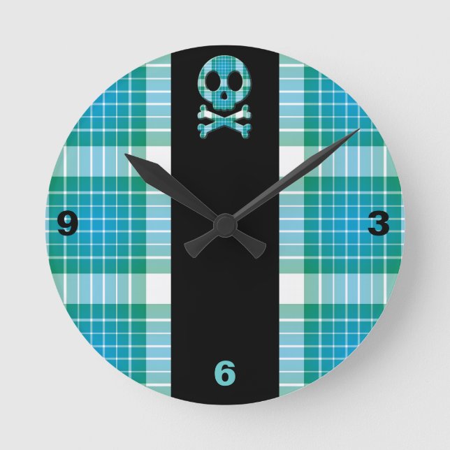 Karierter Schädel im Ozean Runde Wanduhr (Vorderseite)
