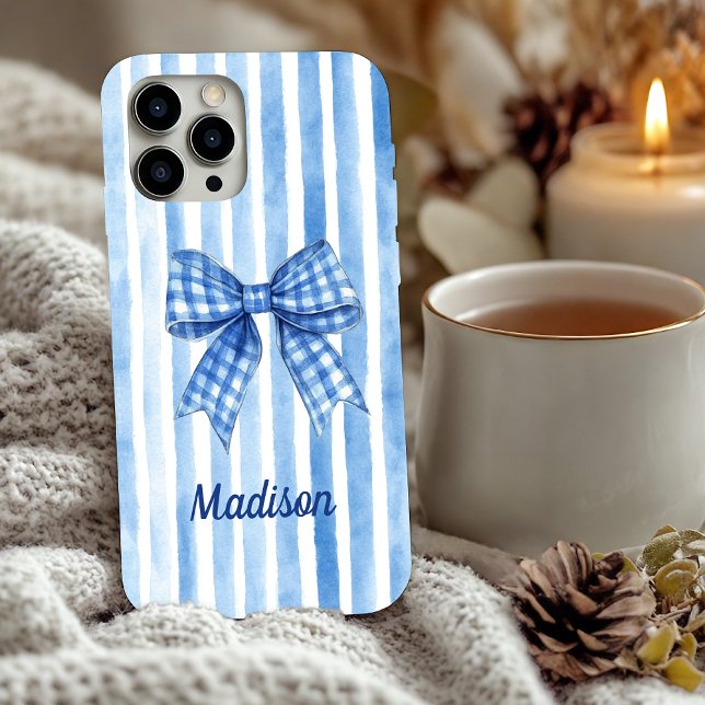 Kariertes Coquette-Bogen-Monogramm Case-Mate iPhone Hülle (Von Creator hochgeladen)