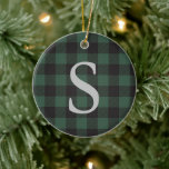 Kariertes Monogramm aus grünem Büffel Keramik Ornament<br><div class="desc">Classic Green Black Buffalo Tartan Karierte Vintage Monogram Keramik Ornament</div>