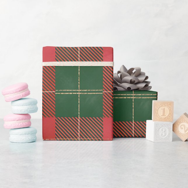 Kariertes rotes Muster Geschenkpapier (Babyparty)