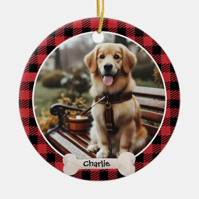 Kariertes rotes Muster Individuelle Name und Niedl Keramik Ornament (Vorne)