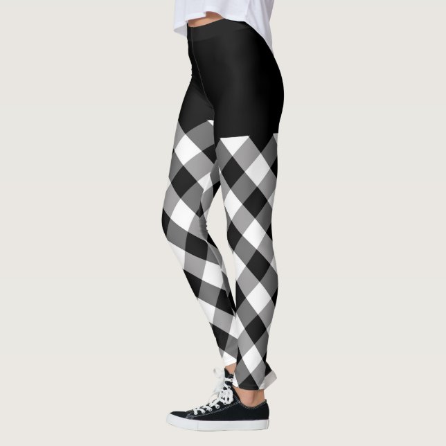 Kariertes Schwarz-Weiß-Dekor Leggings (Links)