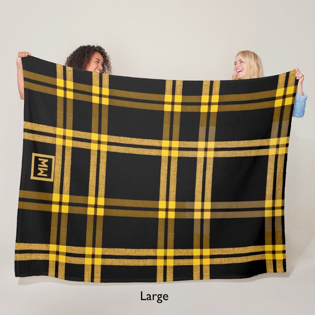 Kariertes Tartan-Monogramm aus Schwarz und Gold Fleecedecke (Von Creator hochgeladen)