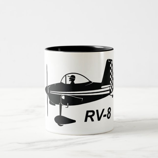 Karikatur der Packwagen-RV-8 Zweifarbige Tasse (Mittel)