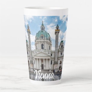 Karlskirche in Wien, Österreich Milchtasse
