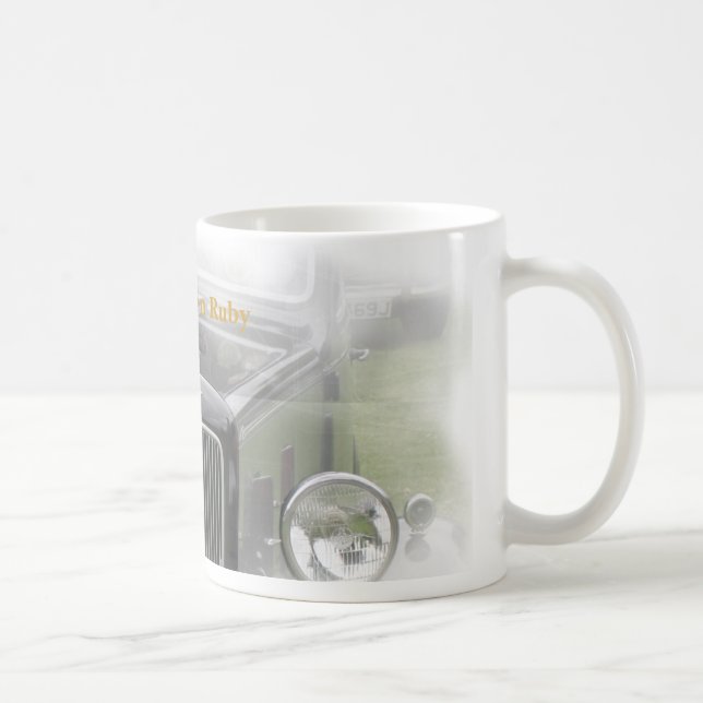 Karminrotes Tassen-Weiß, Rubin Austins sieben Tasse (Rechts)