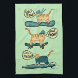 Karo Meowt! Skateboard Surf Snowboard Tabby Katze Geschirrtuch<br><div class="desc">KARO MEOWT! Dekorieren Sie Ihre Küche mit diesem lustigen Katzenhandtuch. Macht ein großartiges Hauswärme- oder Geburtstagsgeschenk für diesen Katzenliebhaber in eurem Leben! Oder die Skateboarder,  Surfer oder Snowboarder! Karo in meinem Shop für mehr passende Sachen wie Tasse und Aufkleber! Und mehr Katzen .. und Hunde!</div>