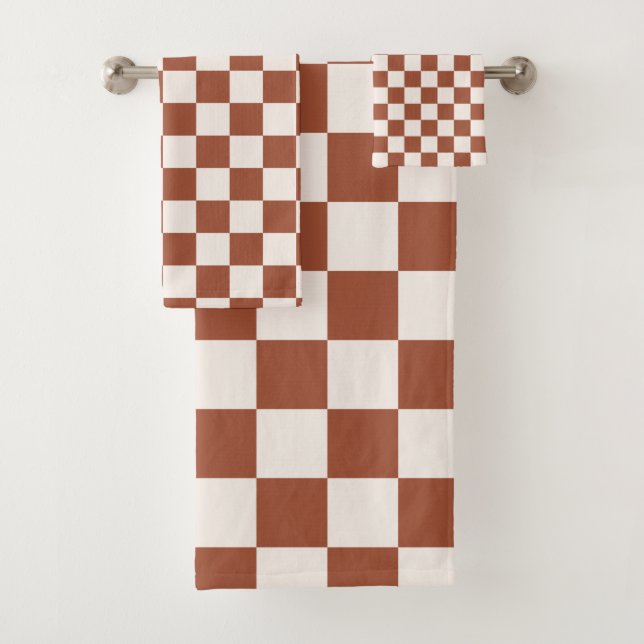 Karo Rust Checked Terracotta Checkerboard Badhandtuch Set (Insitu)