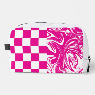 Karos und Wirbel in Magenta und Weiß Waschbeutel