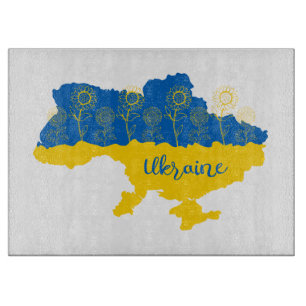 Karte der Ukraine mit Sonnenblumen und ukrainische Schneidebrett