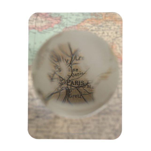 Karte Europas durch Kristallkugel 5 Magnet (Vertikal)