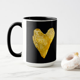 Kartoffelchips in Heart Shaped Tasse