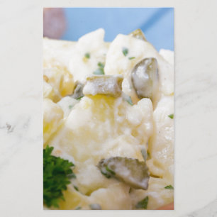 Kartoffelsalat mit Wurst und Senf Briefpapier
