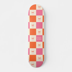 Karton-Skulpturen in Rosa, Orange und Creme Skateboard