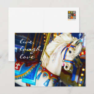 Karussellpferd Foto Live Laugh Love Script Bold Postkarte