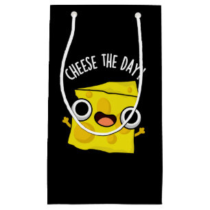 Käse The Day Funny Food Pun Dark BG Kleine Geschenktüte
