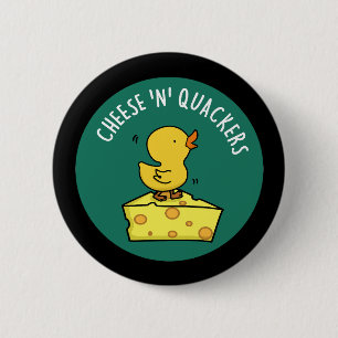 Käse und Hacker Funny Duck Pun Dark BG Button