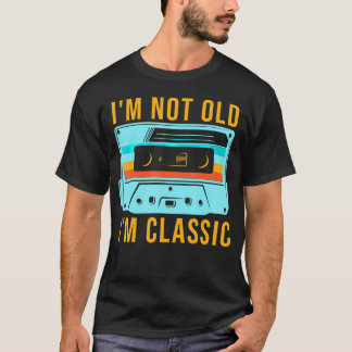 Kassette ist nicht alt im A+-Format T-Shirt