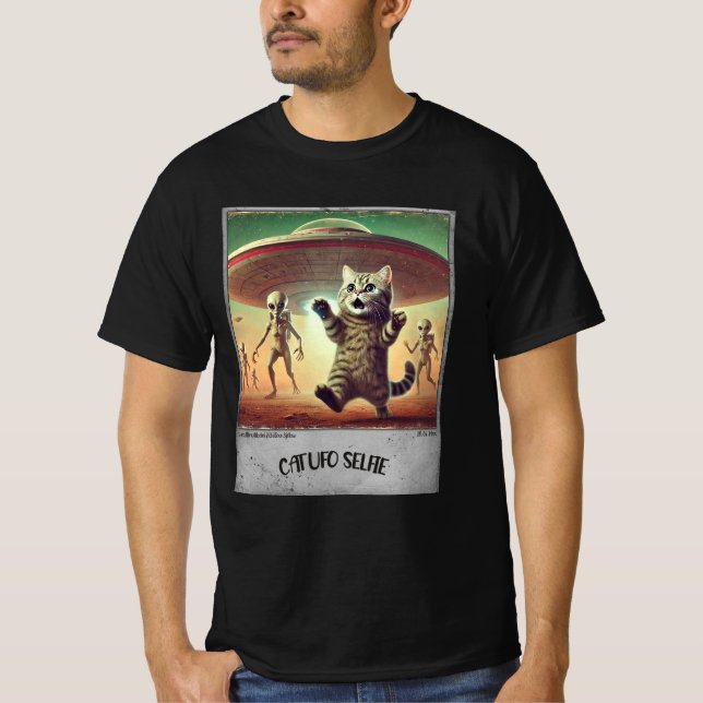 Kat UFO Selfie: Scared Kitty (Man T - Shirt) #07 T-Shirt (Vorderseite)