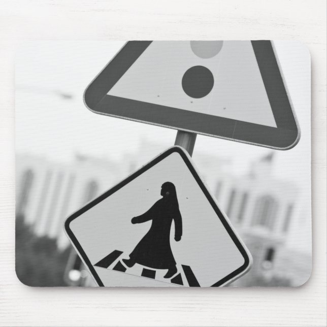 Katar, Ad Dawhah, Doha. Arabische Fußgängerzone 2 Mousepad (Vorne)