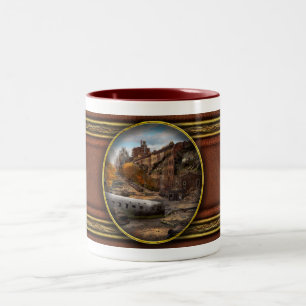 Katastrophe - New York, NY - Keine Linkskurve bei Zweifarbige Tasse