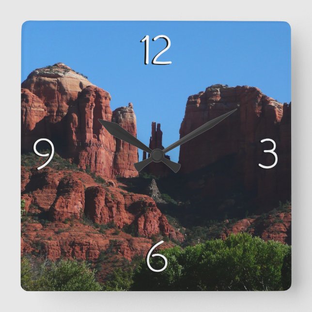 Kathedrale Rock in Sedona Quadratische Wanduhr (Vorderseite)