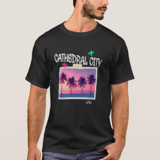 Kathedrale Stadt Kalifornien Retro Surfer Vintage  T-Shirt