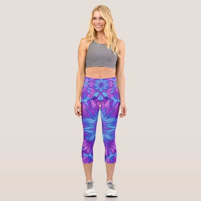 Kathedrale Sterne Capri Leggings (Vorderseite)