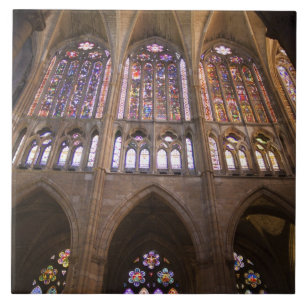 Kathedrale von Leon, Innenraumfenster aus Buntglas Fliese