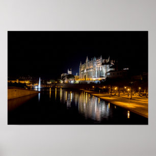 Kathedrale von Palma de Mallorca bei Nacht - Spani Poster