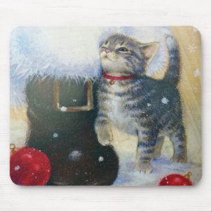 Kätzchen beim Weihnachtsboot Mousepad
