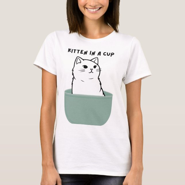 Kätzchen in einem Cup-Snack T-Shirt (Vorderseite)