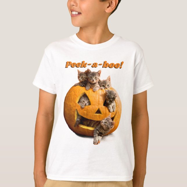 Kätzchen in Jack-o-Lantern T-Shirt (Vorderseite)