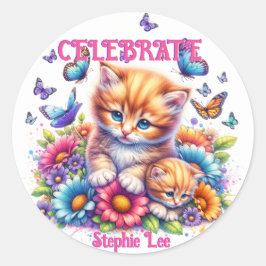 Kätzchen, Schmetterlinge und Blume Runder Aufkleber