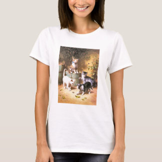 "Kätzchen spielen mit Käfern" T-Shirt