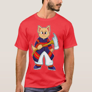Katze als Feuerwehrmann in der Feuerabteilung mit T-Shirt