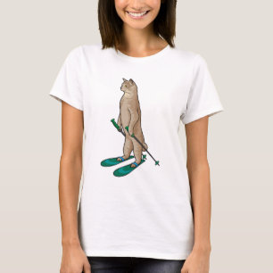 Katze als Skifahrer mit Ski- und Skistöcken T-Shirt