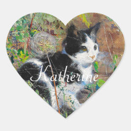 Katze auf Blumenbeet Herz-Aufkleber