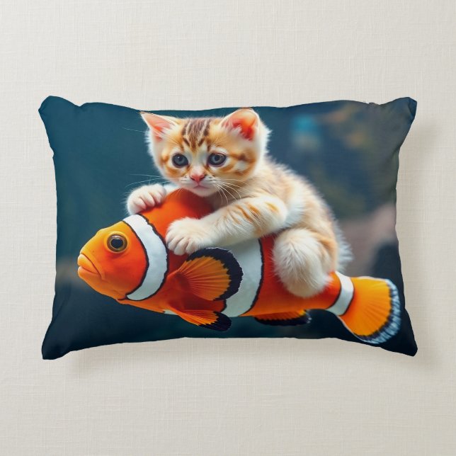 Katze auf Clownfish Dekokissen (Vorderseite)