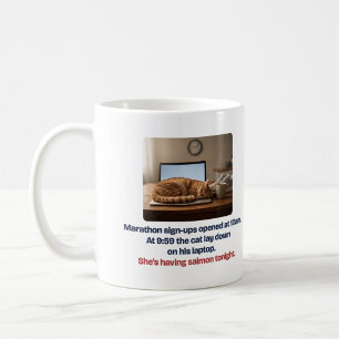 Katze auf dem Laptop Lustiger Marathon Becher Kaffeetasse