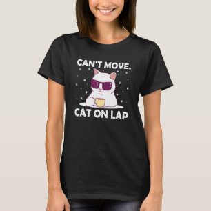 Katze auf dem Schoß nicht bewegbar WFH Kitten Arbe T-Shirt
