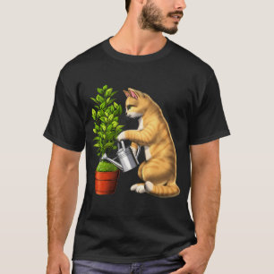 Katze bewässert Pflanzen T-Shirt