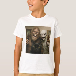 Katze Bigfoot Alien Selfie BFF Lustiges Foto mit U T-Shirt